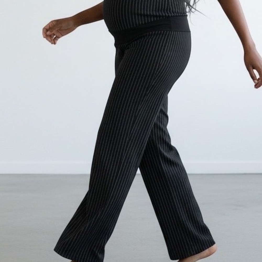 Motherhood Maternity Pants Pinstripe M Black Dark Academia Career Office‎